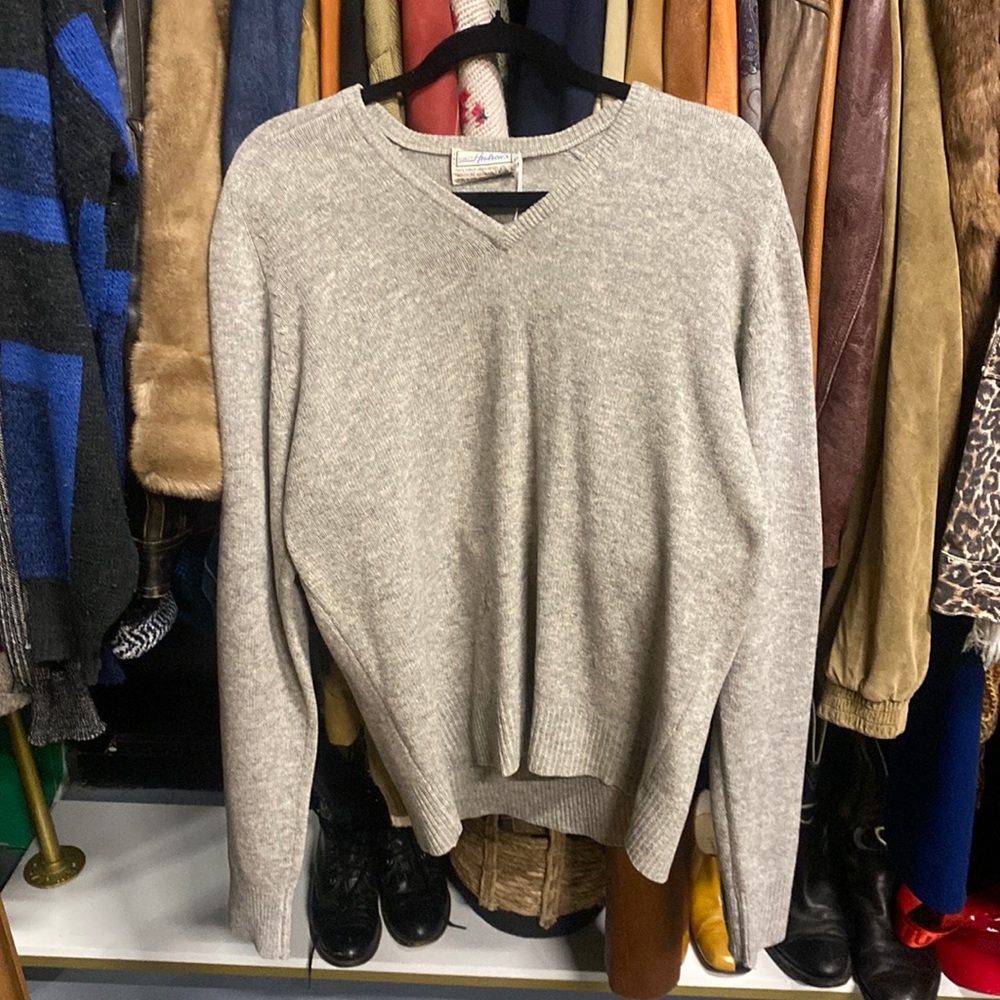 Mens Vintage Matt Andrew’s Gray Lambswool V-Neck Sweater